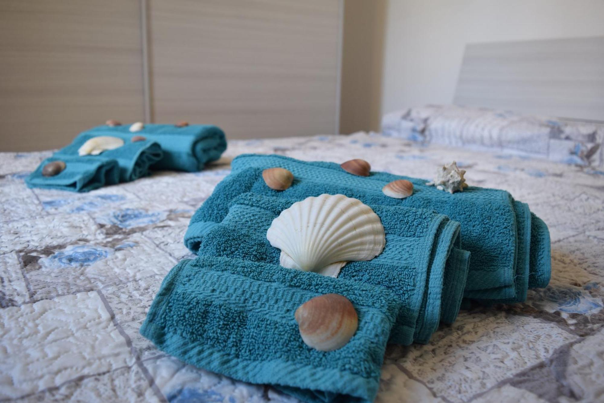 Appartamento Vista Mare A La Maddalena 라마달레나 외부 사진